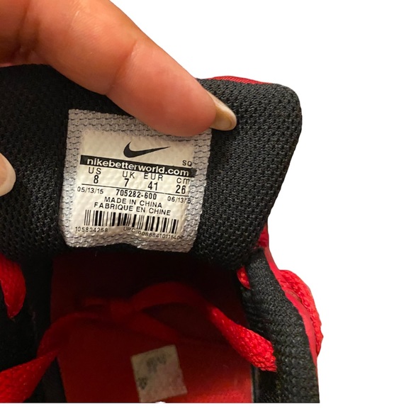 Nike Air Max, men 8, red & black, excellent used condition, worn once, $160 - Picture 7 of 7